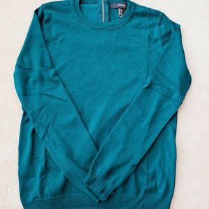 Deep Green Light Sweater with zipper in back